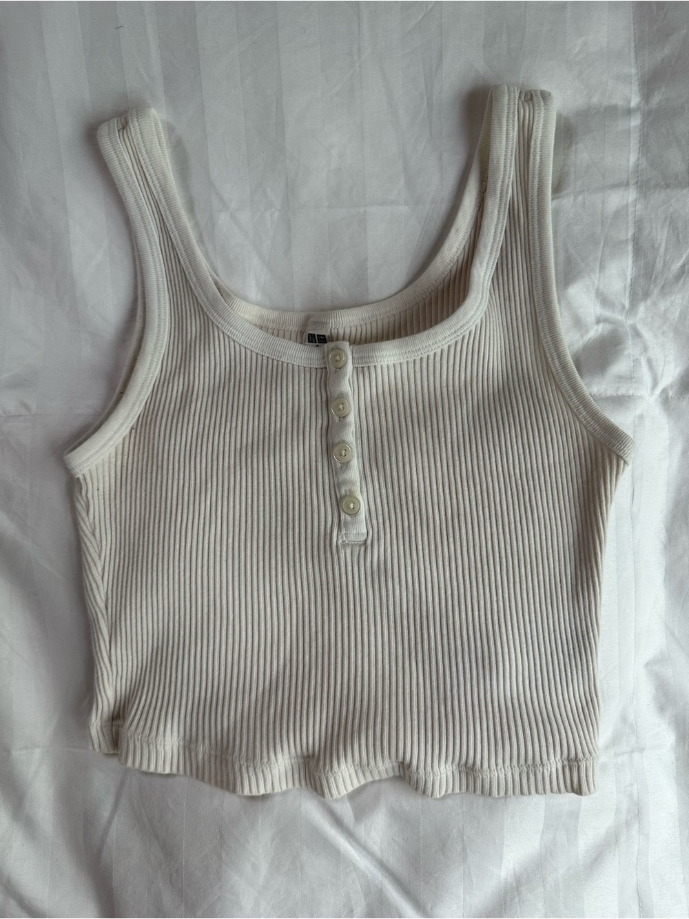 Uniqlo White Ribbed Henley Tank